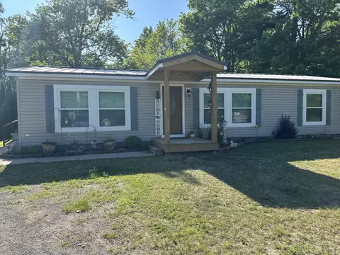 1632 Lakeview Dr, Alpena, MI 49707