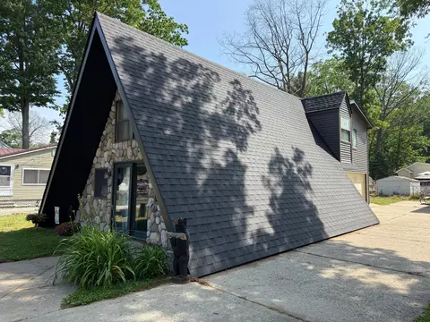 228 Tudor Dr, Prudenville, MI 48651