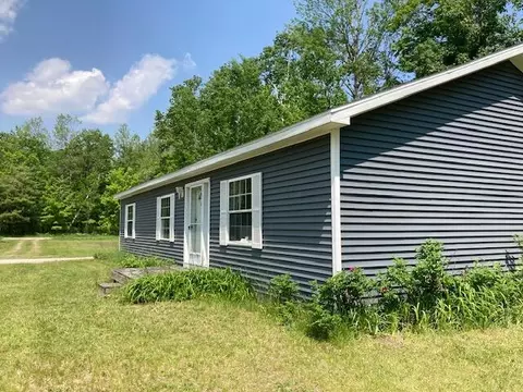 Exterior - 2966 Mitchell Dr, Cheboygan, MI 49721 photo 2 of 7