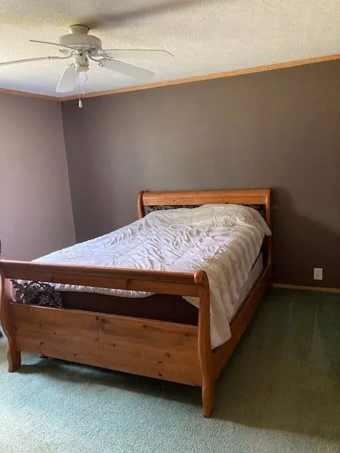 Bedroom - 2966 Mitchell Dr, Cheboygan, MI 49721 photo 3 of 3