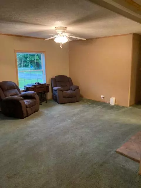 Living - 2966 Mitchell Dr, Cheboygan, MI 49721 photo 1 of 1