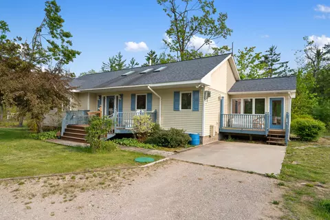 10134 Upper Mograin Rd, Cheboygan, MI 49721