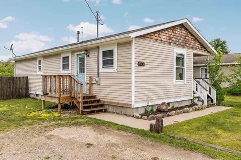 8934 Roberts Rd, Mancelona, MI 49659