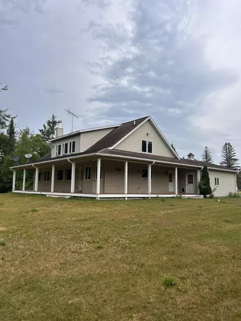 1823 N Perry Creek Rd, Mio, MI 48647