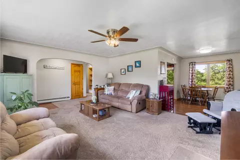 506 Seventh St, Cheboygan, MI 49721 photo 9