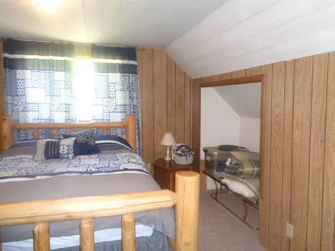 Bedroom - 205 Jackson Blvd, Roscommon, MI 48653 photo 4 of 7