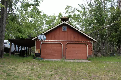 4188 Centerline Rd, Lewiston, MI 49756
