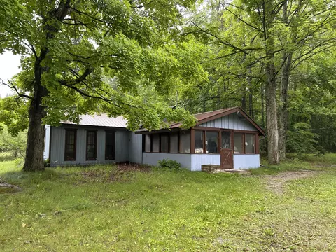 16831 Moores Landing Rd, Lachine, MI 49753