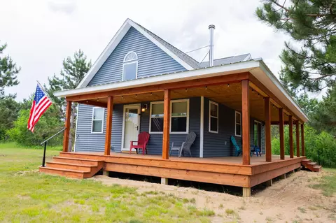 4696 Glacial Field Dr, Elmira, MI 49730