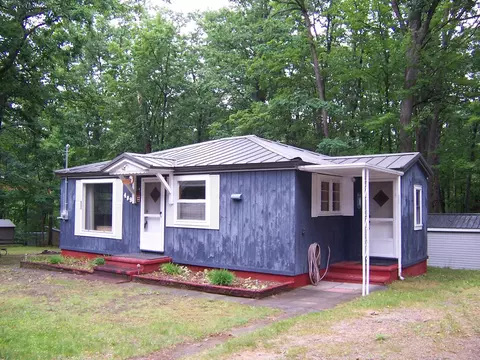409 Marvin Rd, Roscommon, MI 48653