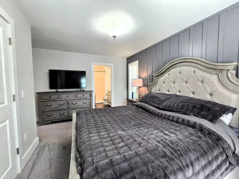 Bedroom - 11511 Cresent Ln, Frederic, MI 49733 photo 2 of 3