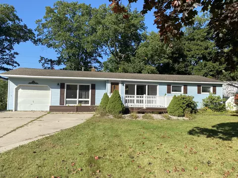 152 Colorado Rd, Alpena, MI 49707