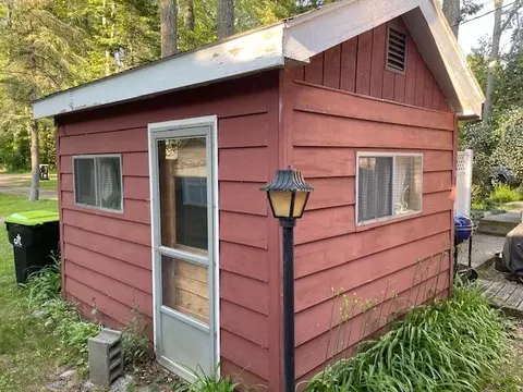 Exterior - 423 Clare Blvd, Roscommon, MI 48653 photo 2 of 4