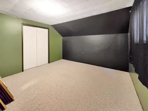 Bedroom - 7931 Mill St, Vanderbilt, MI 49795 photo 3 of 6