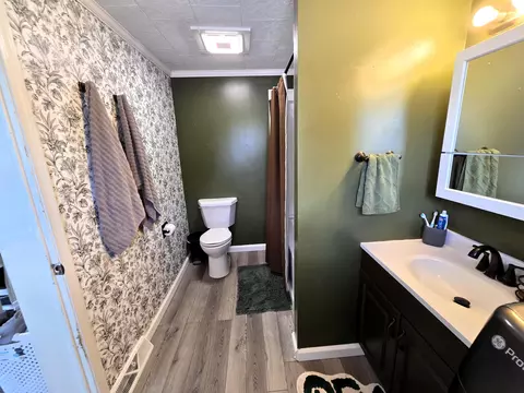 Bath - 7931 Mill St, Vanderbilt, MI 49795 photo 1 of 2