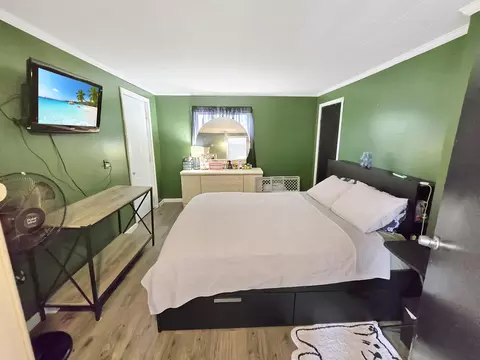 Bedroom - 7931 Mill St, Vanderbilt, MI 49795 photo 1 of 6