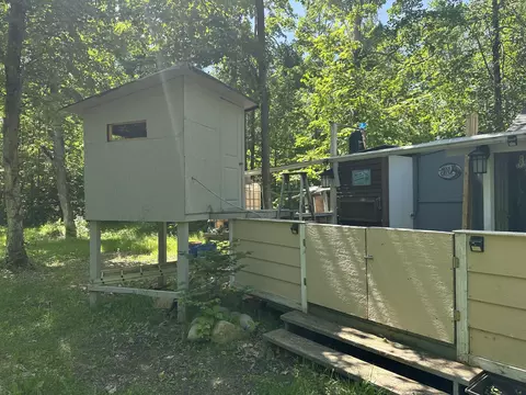 8366 Buck Trl, Frederic, MI 49733