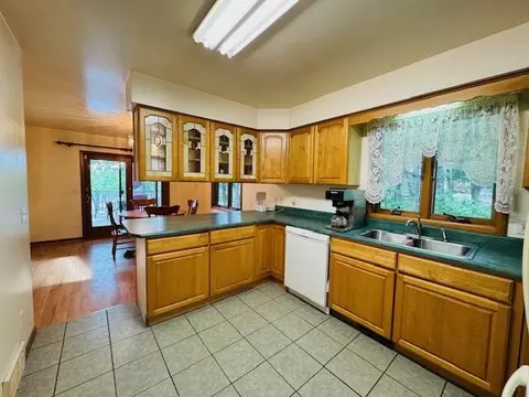 Kitchen - 1785 Springwood Dr, Harrison, MI 48625 photo 3 of 3