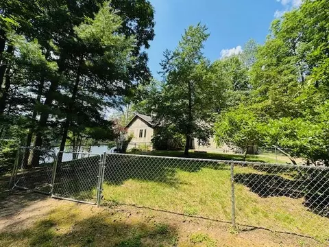 Exterior - 1785 Springwood Dr, Harrison, MI 48625 photo 6 of 12