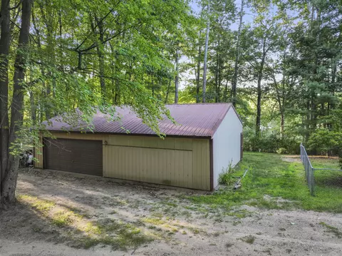 Exterior - 1785 Springwood Dr, Harrison, MI 48625 photo 4 of 12