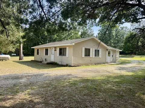 36 S Mcmasters Bridge Rd, Grayling, MI 49738