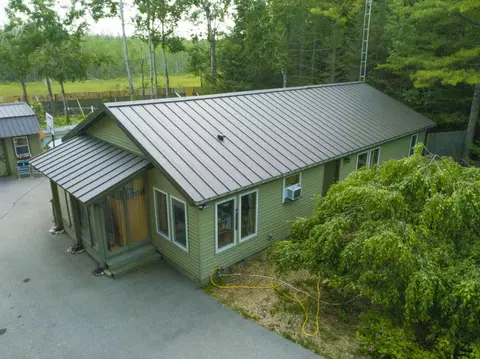 7240 Belfair Dr, Presque Isle, MI 49777