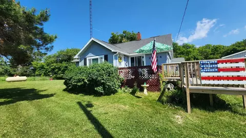 2064 W Scott Rd, Spruce, MI 48762