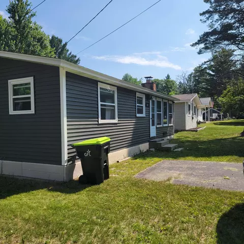 9507 Monroe Rd, Saint Helen, MI 48656