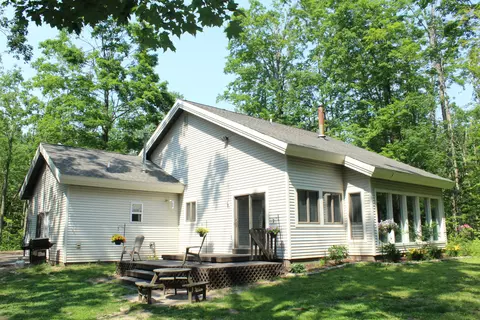 11730 Crossbow Dr, Elmira, MI 49730