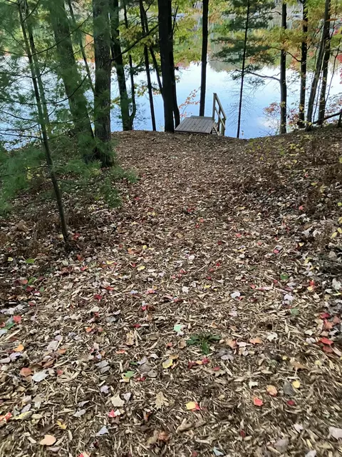 8 Arrowroot Trl, Gaylord, MI 49735