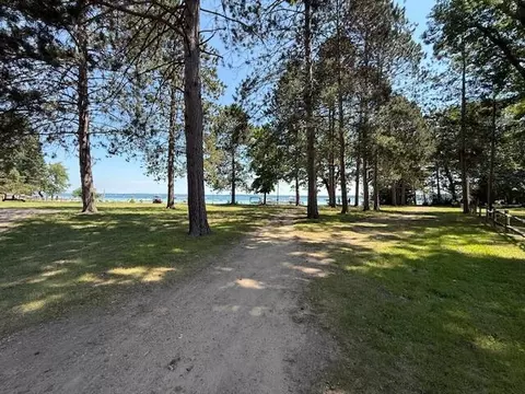 Exterior - 119 Ethel Dr, Roscommon, MI 48653 photo 8 of 9