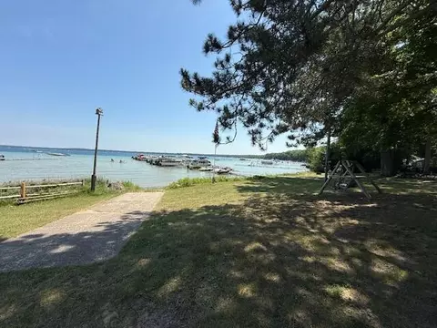View/Area - 119 Ethel Dr, Roscommon, MI 48653 photo 1 of 4