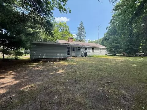 Exterior - 119 Ethel Dr, Roscommon, MI 48653 photo 2 of 9