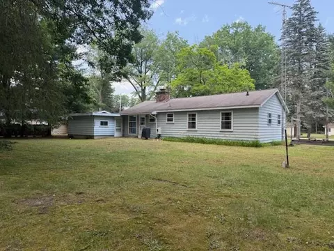 Exterior - 119 Ethel Dr, Roscommon, MI 48653 photo 3 of 9