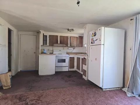 Kitchen - 3527 E Sturgeon Valley Rd, Vanderbilt, MI 49795 photo 2 of 2