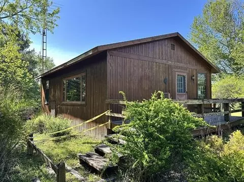 605 N Poor Farm Rd, Harrisville, MI 48740