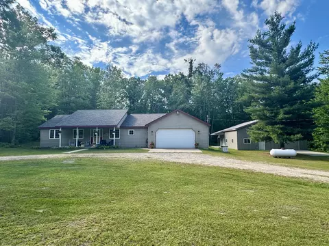 4527 Balmes Trl, Grayling, MI 49738 photo 3