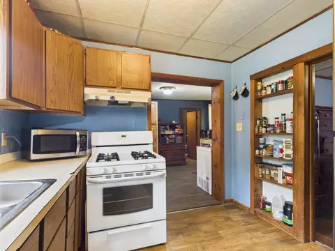 Kitchen - 205 Park St, Grayling, MI 49738 photo 2 of 2
