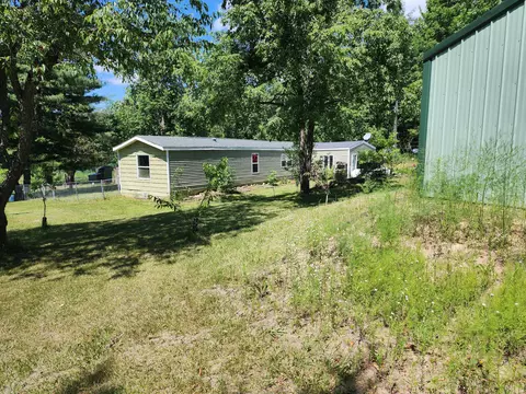 10501 Mason Rd, Onaway, MI 49765