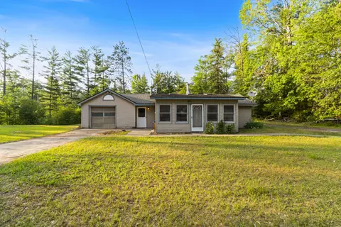 12110 Doty St, Atlanta, MI 49709