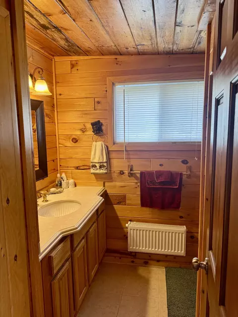Bath - 2142 Eaton Trl, Grayling, MI 49738 photo 1 of 6