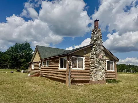 Exterior - 2142 Eaton Trl, Grayling, MI 49738 photo 2 of 7