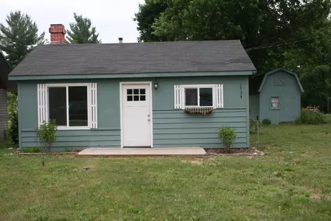 1734 Rabbit Track Dr, Alger, MI 48610