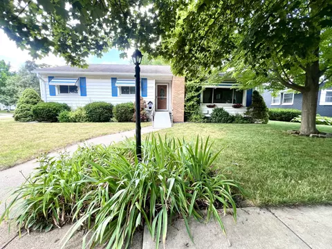 1003 Ada St, Owosso, MI 48867