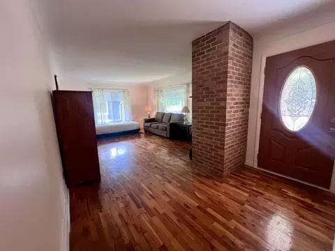 Entry Way - 1003 Ada St, Owosso, MI 48867 photo 1 of 2