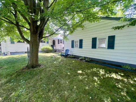 Exterior - 1003 Ada St, Owosso, MI 48867 photo 5 of 6
