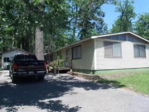 1419 N Straits Hwy, Topinabee, MI 49791