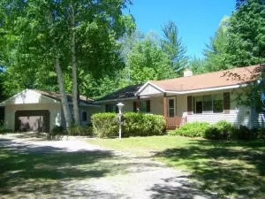 8124 Long Rapids Rd, Alpena, MI 49707