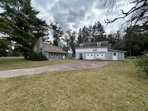 302 S Vine St, Mio, MI 48647 photo 1