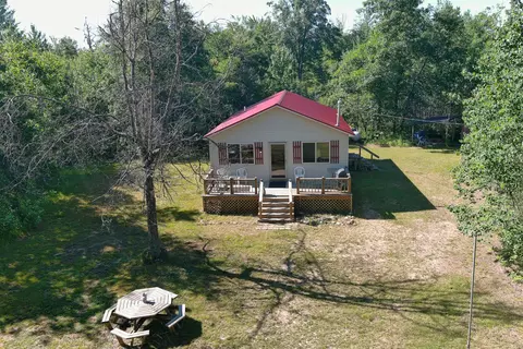 15425 Harwood Rd, Atlanta, MI 49709